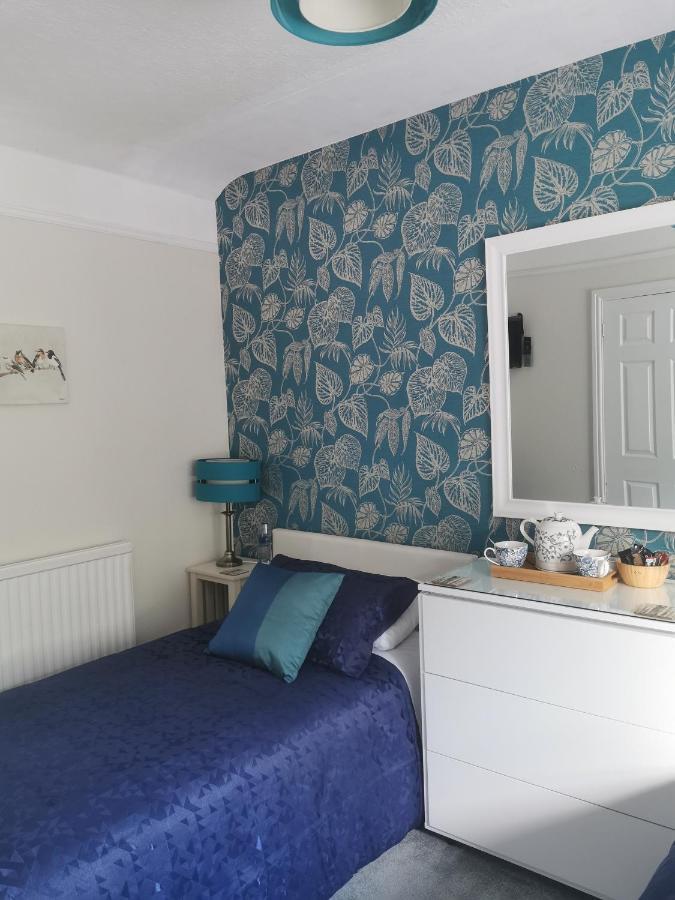 Dolweunydd Bed And Breakfast Бетс-и-код Екстериор снимка