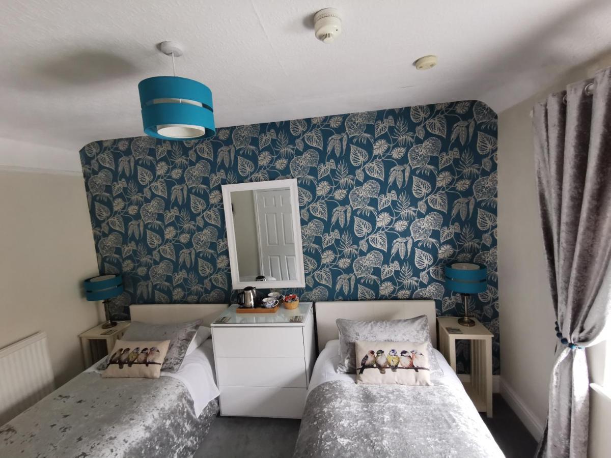 Dolweunydd Bed And Breakfast Бетс-и-код Екстериор снимка