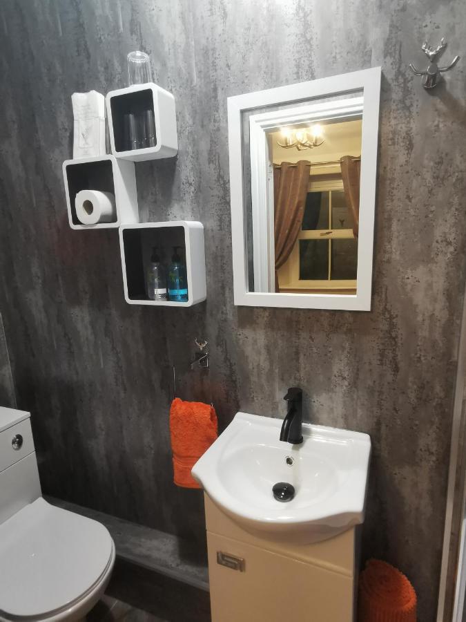 Dolweunydd Bed And Breakfast Бетс-и-код Екстериор снимка