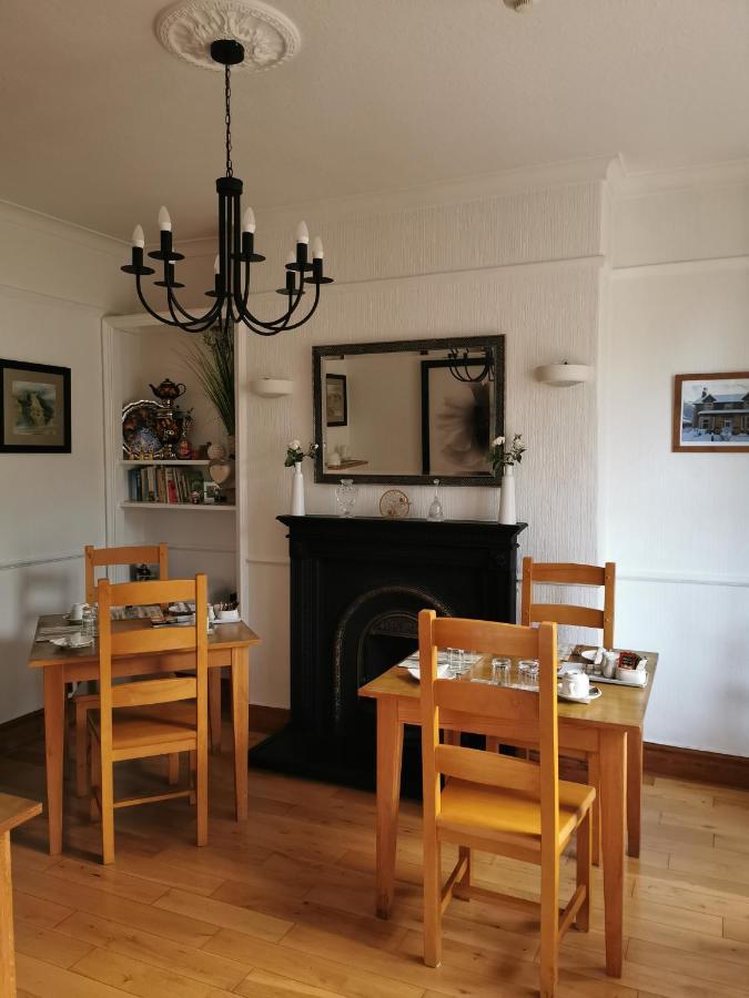 Dolweunydd Bed And Breakfast Бетс-и-код Екстериор снимка