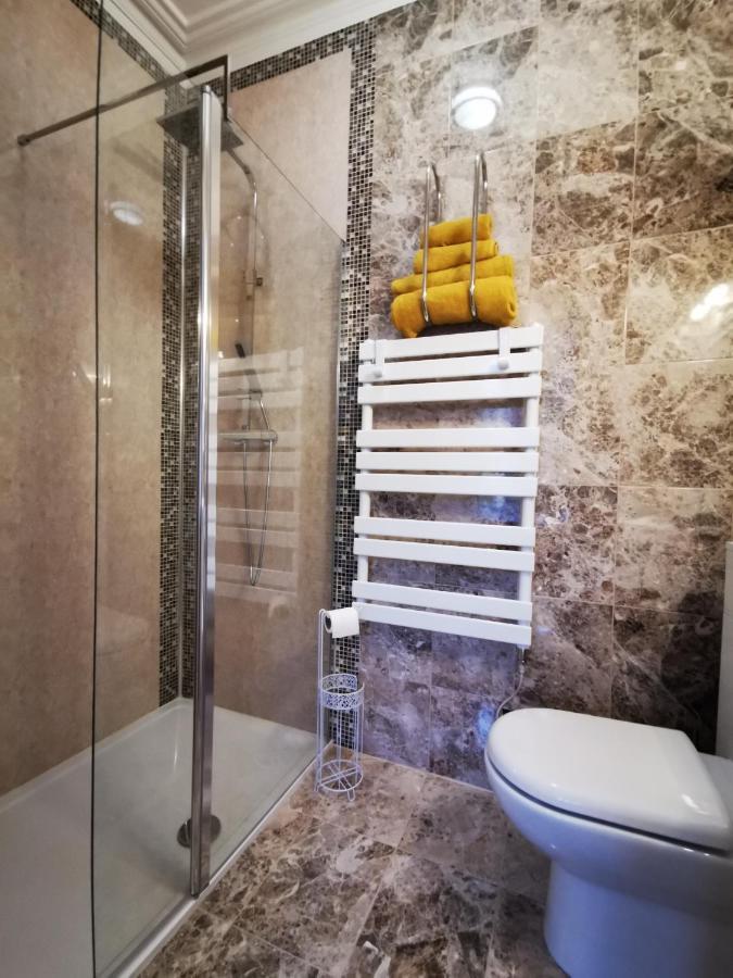 Dolweunydd Bed And Breakfast Бетс-и-код Екстериор снимка